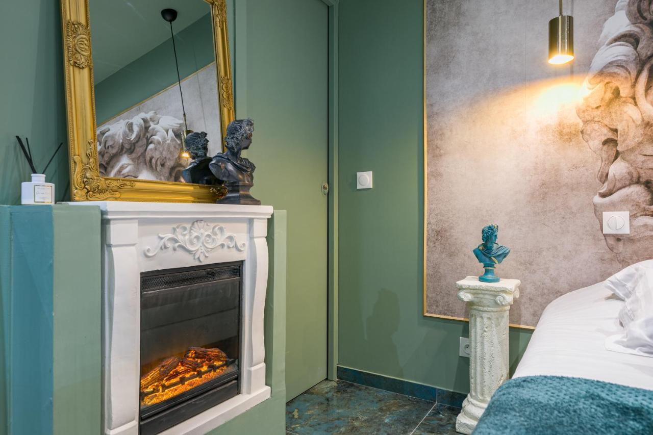 Le Musee D'Aphrodite / Jacuzzi Montgeron Eksteriør bilde